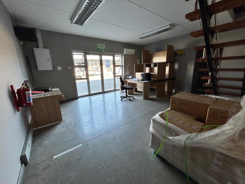 To Let commercial Property for Rent in Greenbushes Eastern Cape